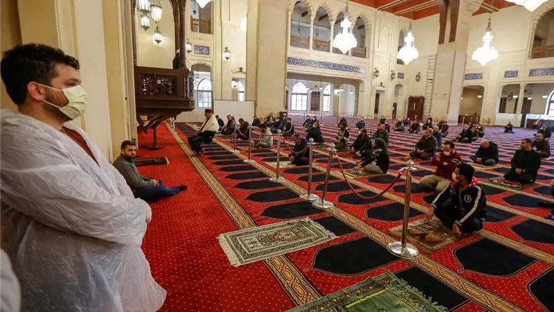برلمانى : مصر تصلي الجمعة بعد المقبلة في المساجد
