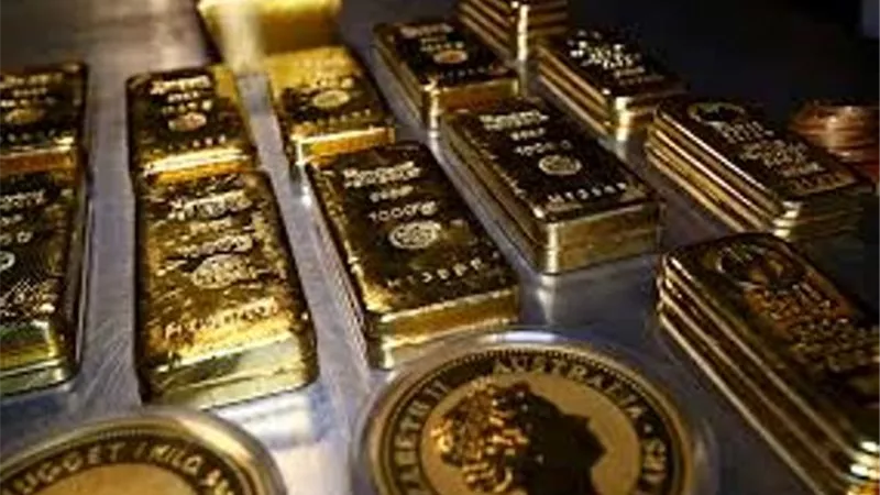 الذهب يبلغ أقل مستوى في أسبوعين بفعل التفاؤل حيال إعادة فتح اقتصادات