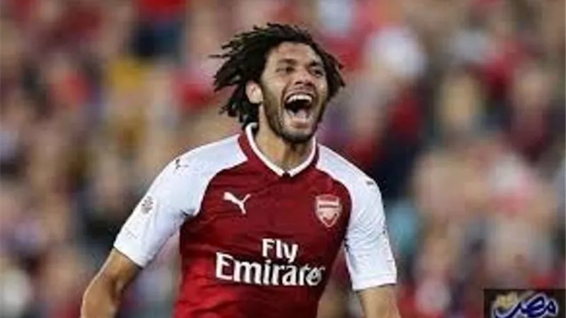 النني يحتفل بذكرى تتويجه بكأس الاتحاد الانجليزى بـ 4 صور