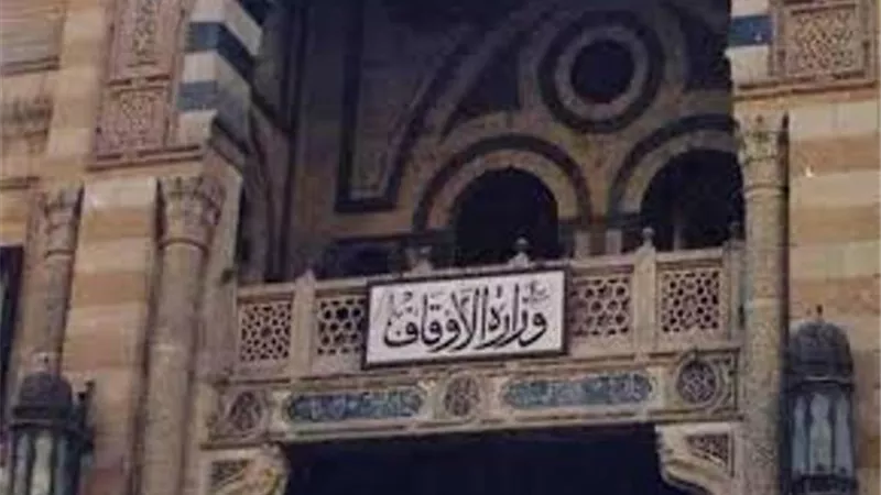 3 ضوابط على المصلين الالتزام بها فى حالة اعادة فتح المساجد.. تعرف عليها