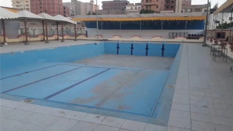 وزارة الشباب والرياضة تنفى فتح حمام سباحة نادى ديروط الرياضي بمحافظة أسيوط