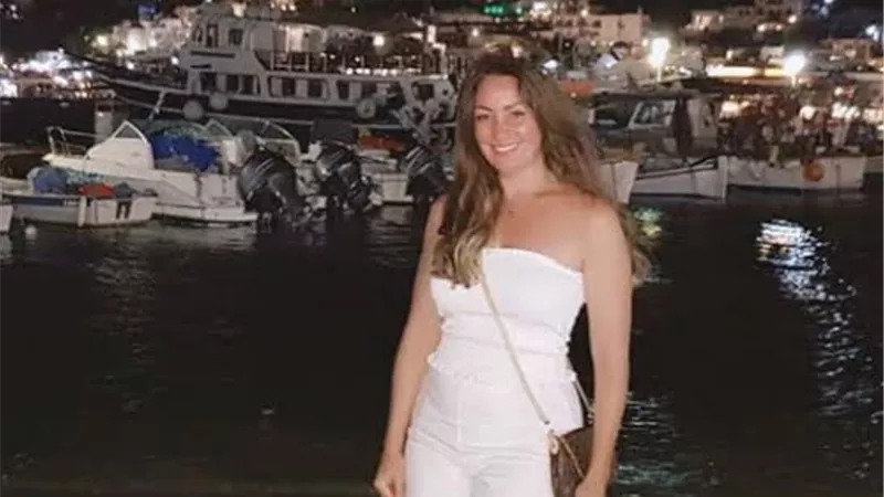نرمين الفقي تتسبب فى ضجة على السوشيال ميديا بصور جديدة.. شاهد
