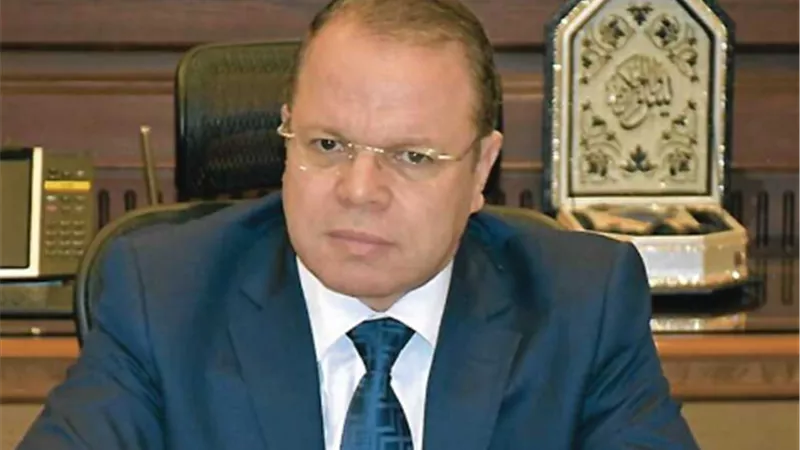 النيابة تأمر بضبط المتهمة آية وشهرتها 