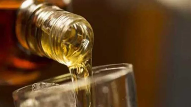 وفاة 6 أشخاص بينهم 3 أشقاء لتناولهم خمور مغشوشة في تونس