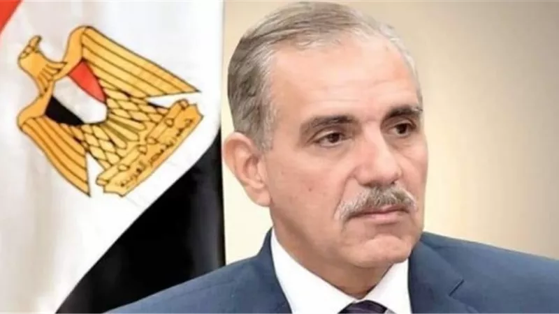 محافظ كفرالشيخ يصدر قراراً بارتداء الكمامات بجميع المنشآت الحكومية والعامة والخاصة