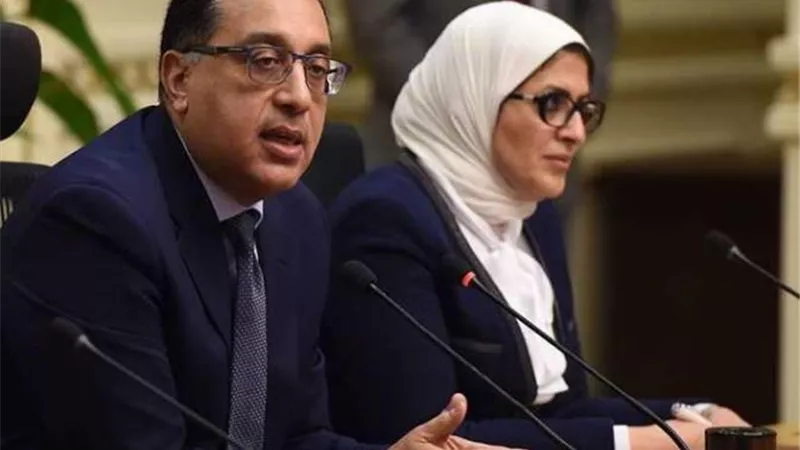 تفاصيل لقاء رئيس الوزراء مع نقيب الأطباء
