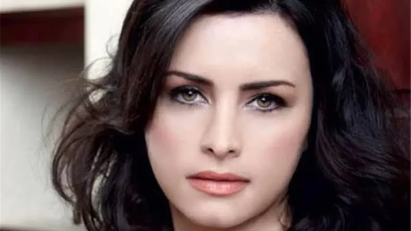 شبية الفنانة نور تثير الجدل بوزن زائد.. شاهد