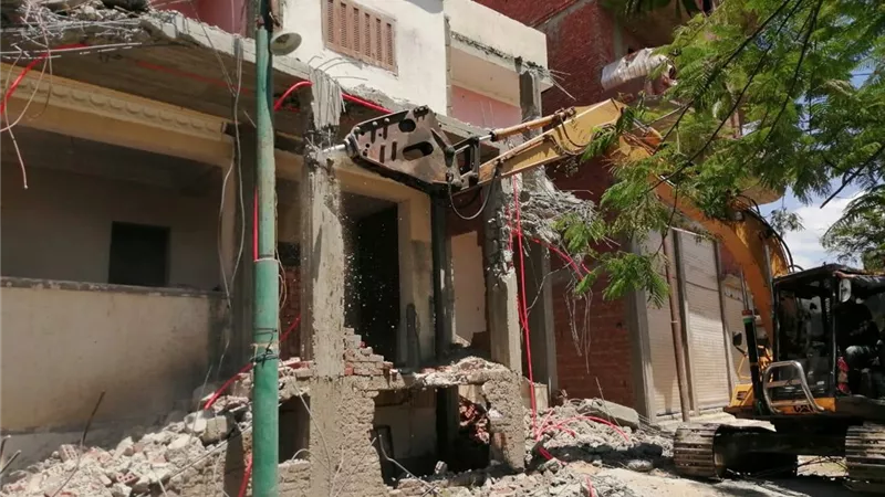 محافظ كفرالشيخ يتابع حملات إزالة التعديات ومخالفات البناء بمراكز ومدن المحافظة