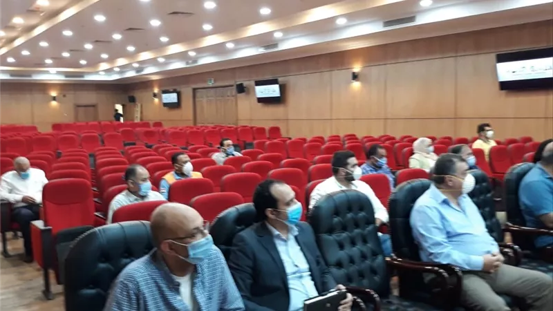 محافظ بور سعيد : ضرورة تدريب الأطقم الطبية المتعاملين بمستشفيات العزل ببورسعيد