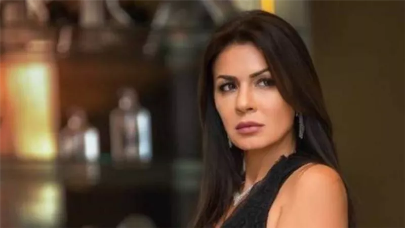 سلملي على الحبايب.. نجلاء بدر تنعى الفنان حسن حسنى بكلمات مؤثرة