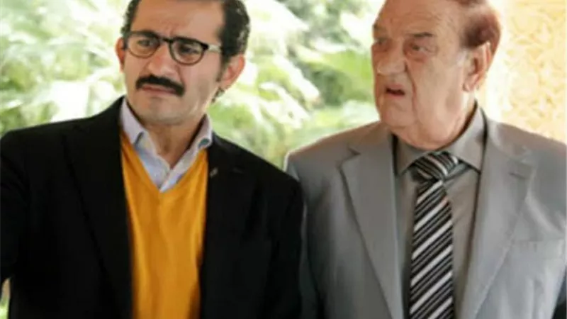 كان الصديق الوفي والأب اللي بيحب الخير لأولاده.. أحمد حلمى ينعى حسن حسنى بكلمات مؤثرة