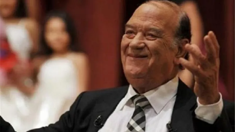 هتوحشنى.. أحمد زاهر ينعى حسن حسنى