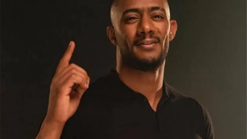أول رد من محمد رمضان على اتهامه بدفع أموال للنجم الإسباني