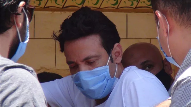 سعد الصغير ينتقد غياب الفنانين عن جنازة حسن حسني: 