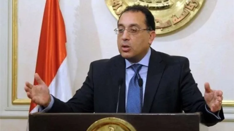 الحكومة : النظر في العودة التدريجية للرحلات الدولية من منتصف يونيو الجاري