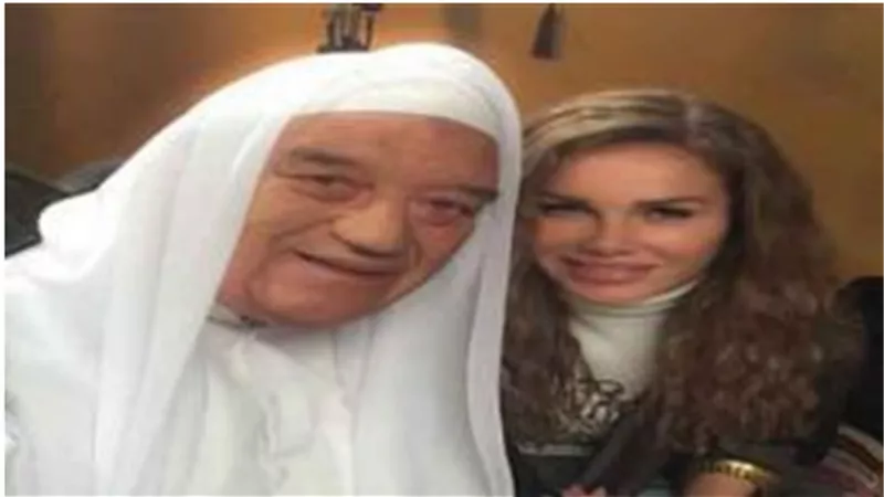 نيكول سابا ناعية حسن حسنى.. 
