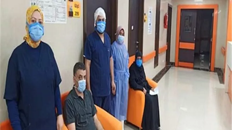 خروج 10 متعافين من مستشفى العزل بإسنا جنوب الأقصر بعد تعافيهم من فيروس كورونا