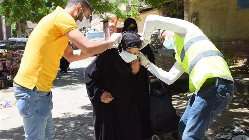 توزيع كمامات وتعقيم شوارع ومستشفيات.. حملة أبو العينين تواصل مجهوداتها لمكافحة كورونا