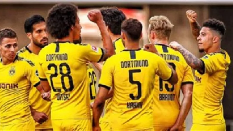 الدورى الألمانى.. دورتموند يكتسح بادربورن بسداسية