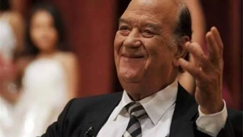 نجل حسن حسني يكشف اللحظات الأخيرة في حياة والده