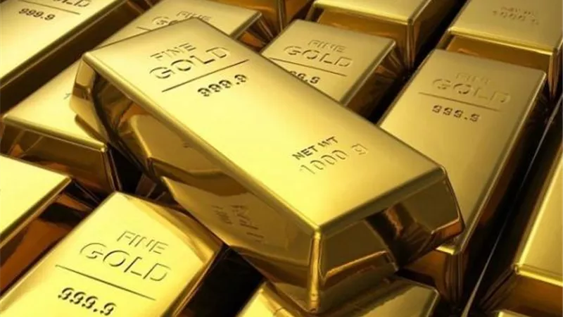 الذهب يرتفع وسط إقبال على الملاذات بسبب احتجاجات الولايات المتحدة