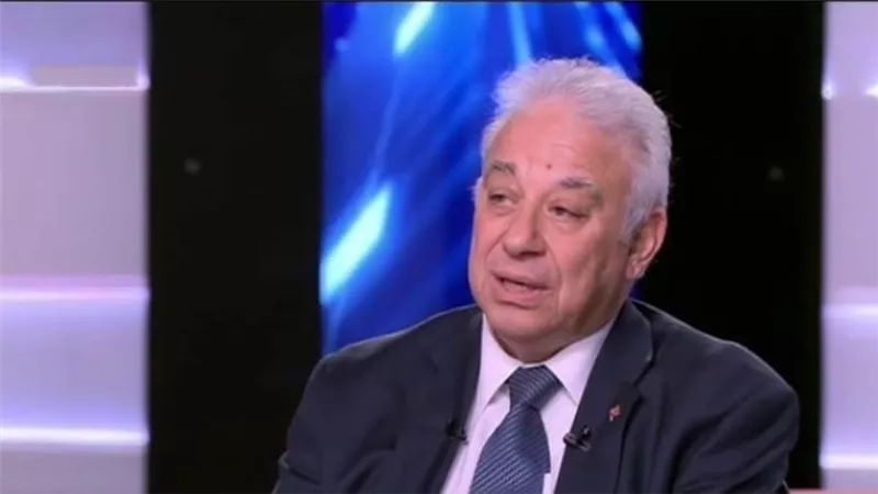 عضو اللجنة العليا للفيروسات: ربما يكون هناك موجة ثانية لكورونا في فصل الخريف