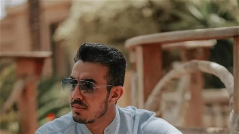الفنان الشاب محمد خضير ينعى الراحل حسن حسني: سيعيش بيننا بفنه وإبداعه