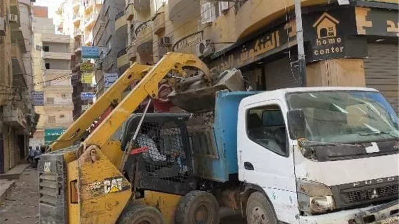 بالصور.. مراكز وأحياء الشرقية تكثف أعمال النظافه والتعقيم والتطهير للشوارع والمنشآت العامة