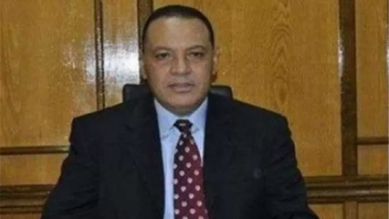 غلق ٨ مصانع بمدينة العاشر لعدم التزامها بالاجرءات الوقائية لحماية العمال من كورونا
