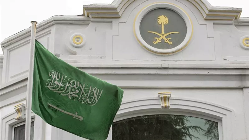 السفارة السعودية بالقاهرة تحذر من الإعلانات الوهمية لرحلات الحج والعمرة