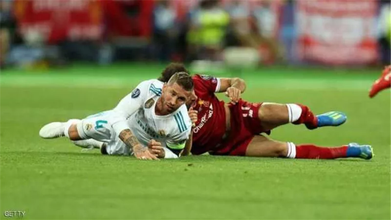 لاعب ليفربول رفض الانضمام للريال بسبب واقعة راموس وصلاح