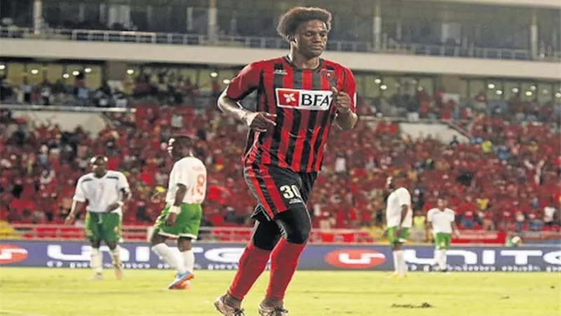 نجم أول أغسطس على أبواب الزمالك