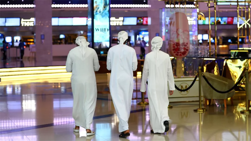 الإمارات الأولى عربيا في مواجهة كورونا