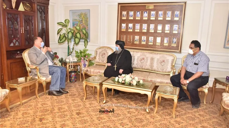 محافظ أسيوط يلتقي مطران أسيوط لبحث استكمال جهود تطوير مسار رحلة العائلة المقدسة