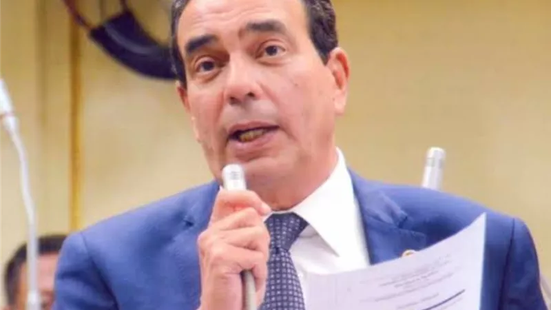 مقترح برلماني بمتابعة تحركات مصابي كورونا إلكترونيا