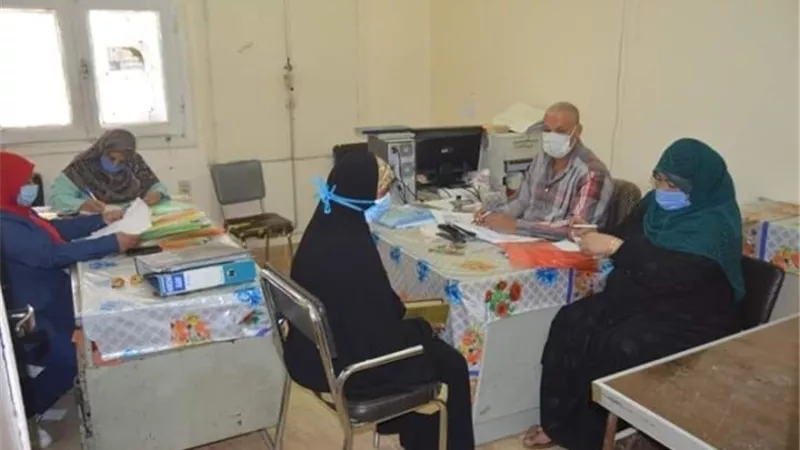 رئيس مركز الخارجة: تسليم 39 الف جنيه قروض لشباب الوادي الجديد