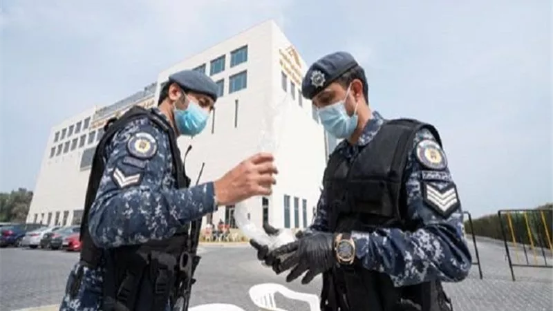 يعتدي على إندونيسية لمدة عام في الكويت ويقتل طفلها.. والشرطة تقبض عليه