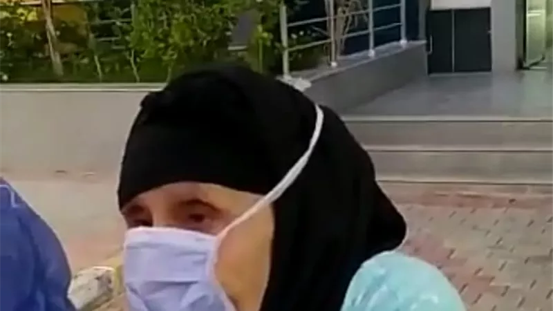 شفاء 18 بينهم أكبر مُسنة هزمت كورونا عمرها 88 عاماً بعزل العجمي