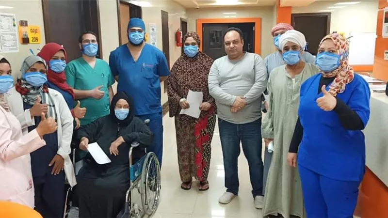 خروج 28 حالة من مستشفى العزل بإسنا جنوب الأقصر بعد تعافيها من فيروس كورونا