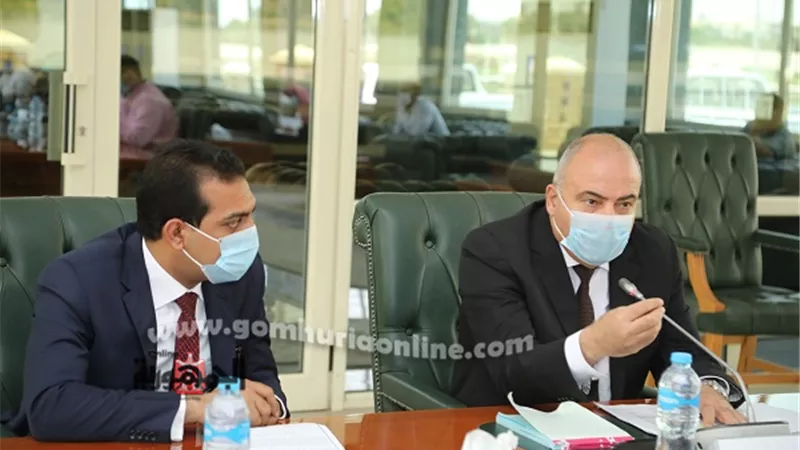 محافظ قنا يعقد اجتماعا لمتابعة مشروعات مبادرة 