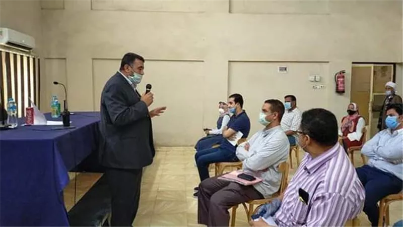 نائب محافظ أسيوط يجتمع بلجنة 