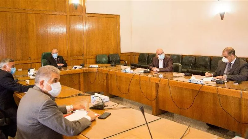 وزير الري : التنسيق بين الجهات المعنية لترشيد ومعالجة المياه ومنع وصول القمامه للمجاري المائيه