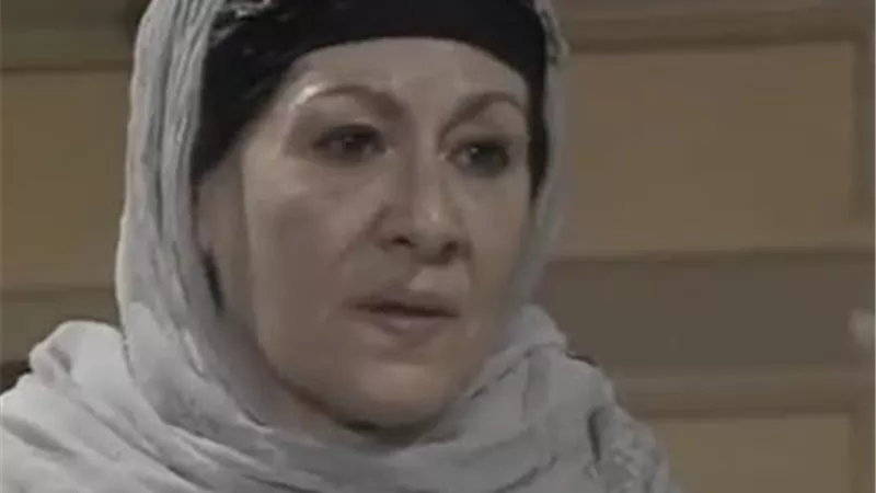 عزيزة حلمى.. عاشت حياة مأساوية وأول ممثلة قدمت دور العذراء