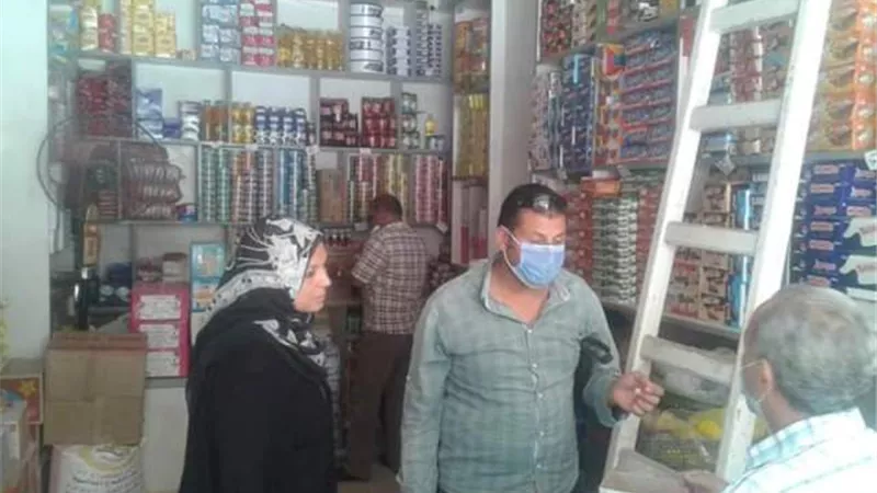 حملة تموينية مكبرة تضبط لحوم فاسدة بالقوصية في أسيوط .صور