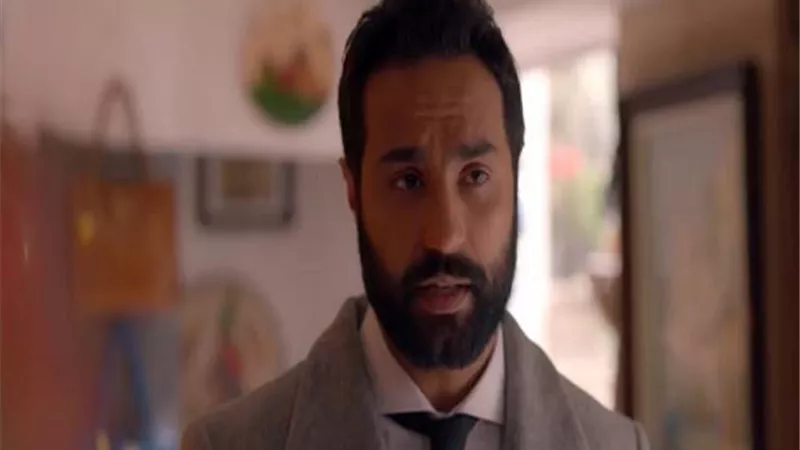 ضجة كبيرة على السوشيال ميديا بسبب كريم فهمى.. شاهد