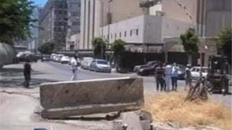 حى شرق اسكندرية يرفع الحواجز الخرسانية بسموحة لتحقيق سيولة مرورية