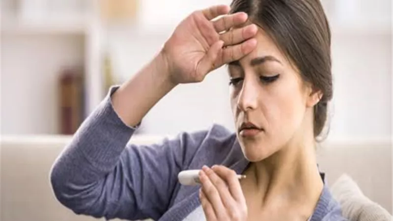 كم من الوقت يستغرق ظهور الأعراض بعد التعرّض لعدوى كوفيد-19؟
