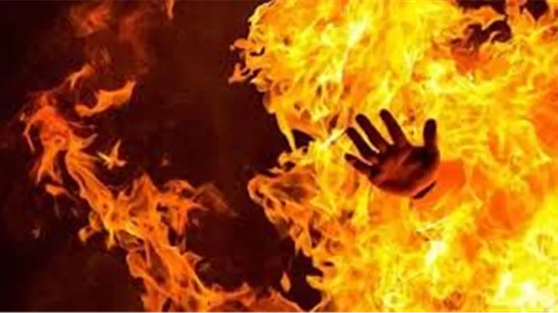 تفاصيل مقتل عجوز معاقة حرقا على يد خادمتها