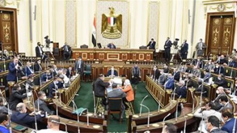 البرلمان يوافق على مشروع قانون بالترخيص لوزير البترول بالبحث عن الغاز بالبحر المتوسط