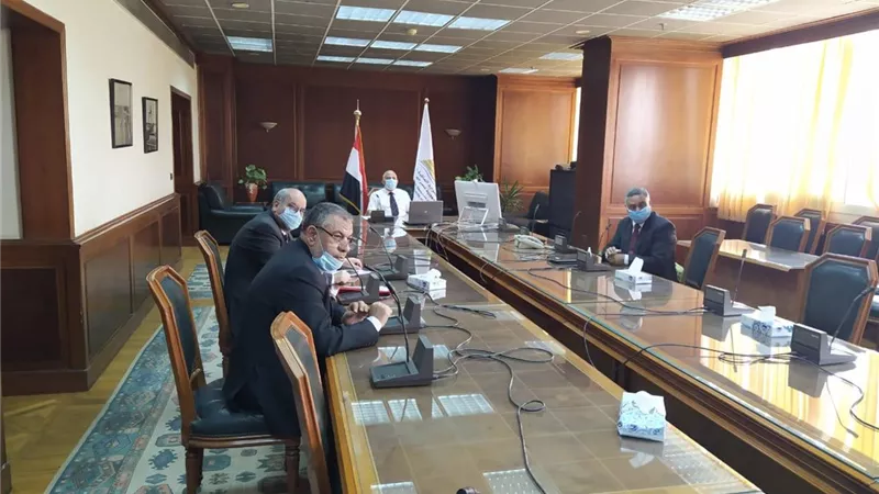 وزير الري يفتتح المرحلة الثانية من سحارة سرابيوم